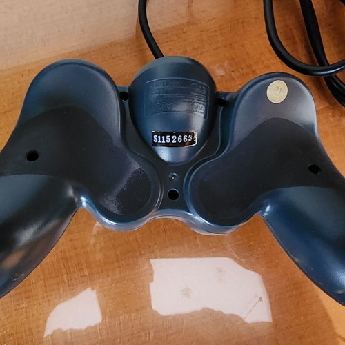Saitek 8 Button Rumble PC Game Controller like new