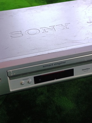 Sony SLV-SE230 VHS видеорекордер