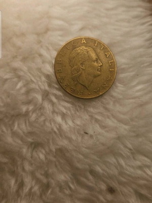 Rare coin like new without M.Vallucci signature