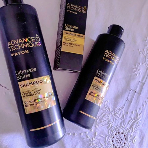 Avon Ultimate Shine hair set with Crystal Light Technology, new