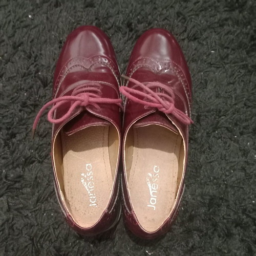 Oxford women's shoes size 39 like new, brown and red