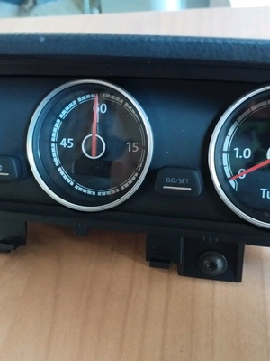 Volkswagen πολύόργανο σαν καινούργιο με κάλυμμα ταμπλό