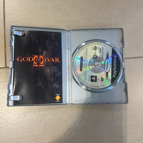 God of War 2 PS2 game like new, complete in box