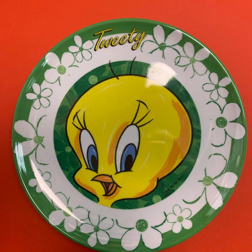 Vintage Looney Tunes Tweety Plastic Plates set of 4 new