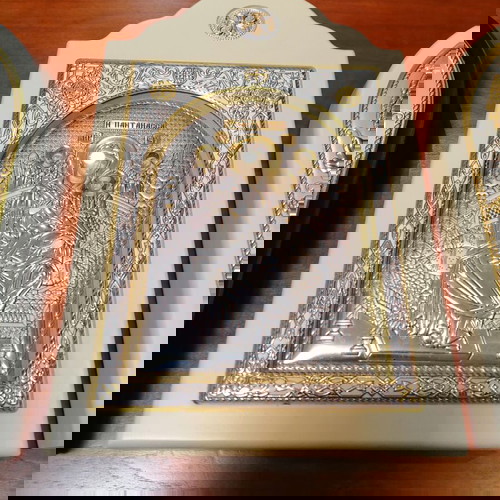 Ιερές εικόνες από τις Καρυές Αγίου Όρους καινούργιες, επάργυρες με τζάμι