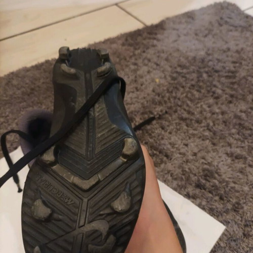 Football shoes used, size 33