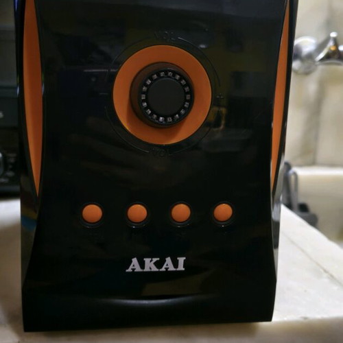 Akai Subwoofer speaker used with USB port and stereo input