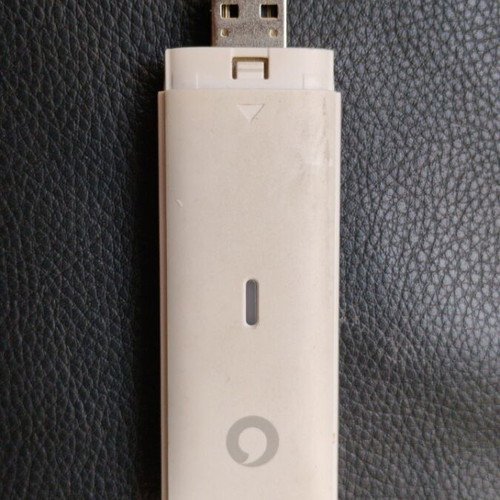 USB 4G adapter ZTE K5161Z Vodafone used, functional