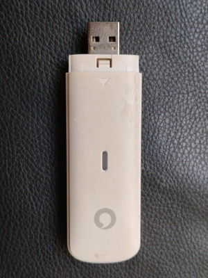 USB 4G adapter ZTE K5161Z Vodafone used, functional