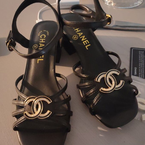 Chanel vintage sandals new, black leather, size 37, 5 cm heel