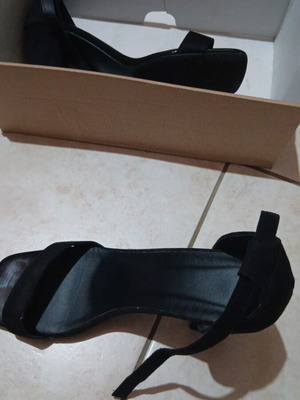 Black platform sandals size 39
