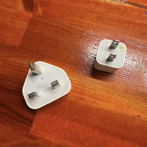 Mac Apple chargers like new, 2 together from England