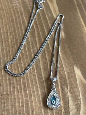 Silver 925 evil eye pendant like new with 44cm chain
