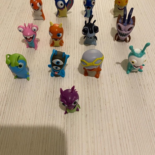 Slugterra 13 used authentic Jakks Pacific figures