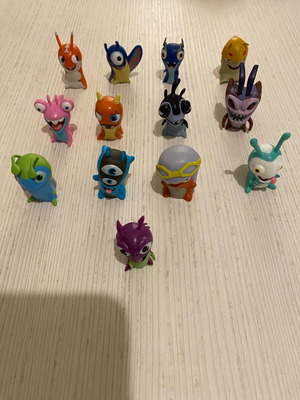 Slugterra 13 used authentic Jakks Pacific figures