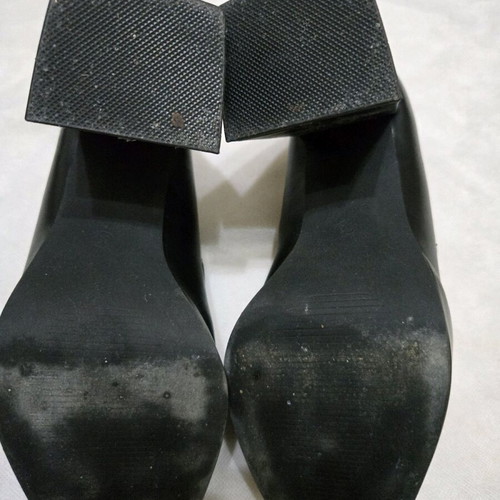Mia black square pumps like new, size 37