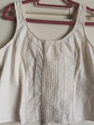 Marks & Spencer white broderie top UK 16