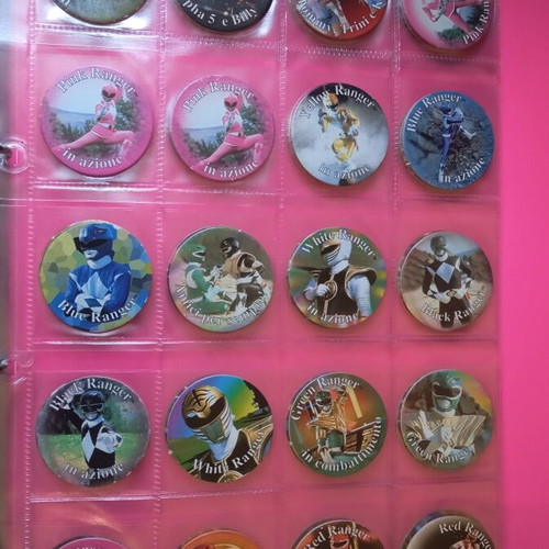 Power Rangers set of 50 caps like new, 1995 Saban