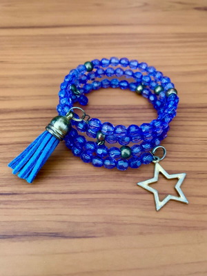 Beaded bracelet in blue-purple color like new