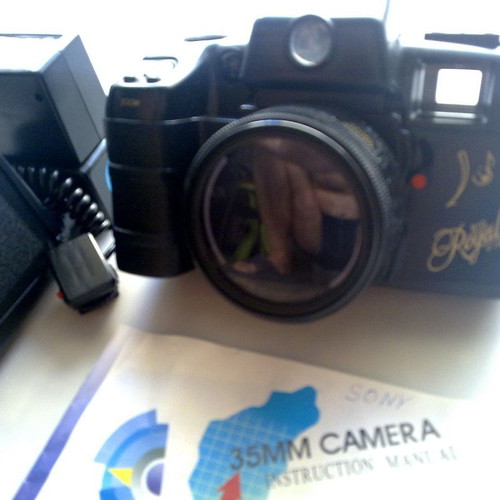 Sony 35mm film camera with 50mm lens and flash like new