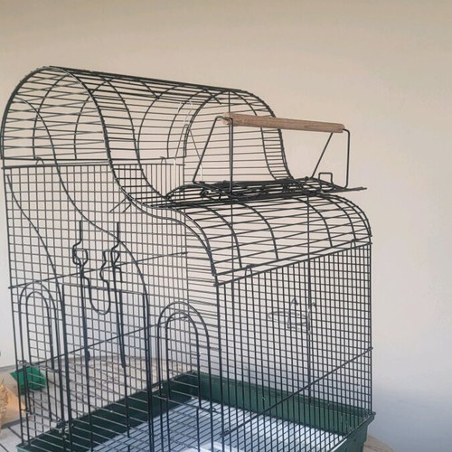 Parrot cage like new, dimensions 70x43x44cm