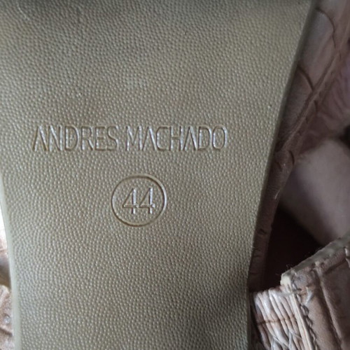 Andrés Machado Nude Croco Mules size 44 like new with 11 cm block heel