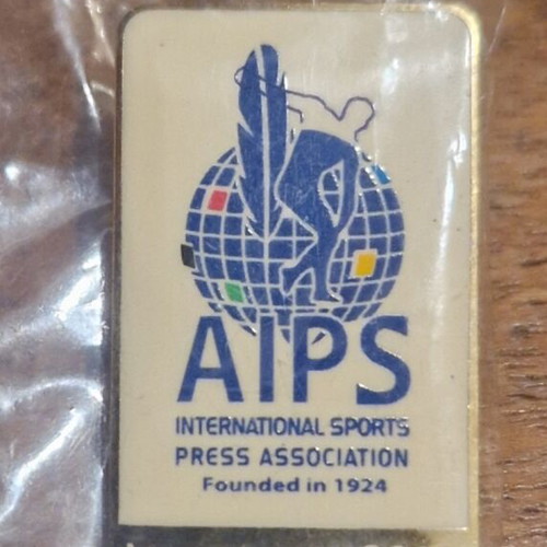 AIPS Vancouver 2010 pin new