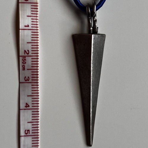 Silver 925 arrow pendant like new
