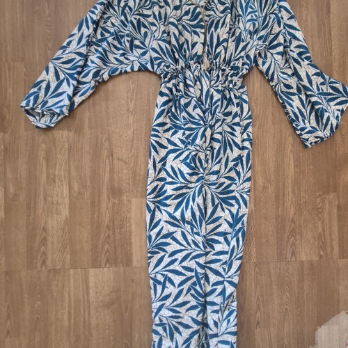 Long floral dress one size blue, new from Egypt