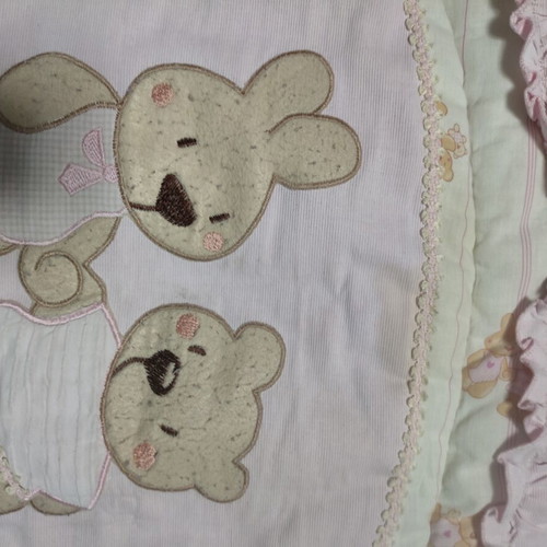 Crib blanket used, good condition
