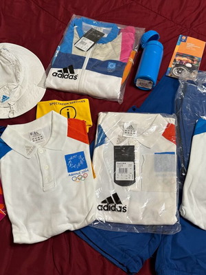 adidas Αθήνα 2004 σετ ολυμπιακών ενδυμάτων και αξεσουάρ
