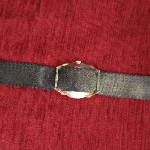 Venus vintage wristwatch used, gold color, mechanical 17 rubis