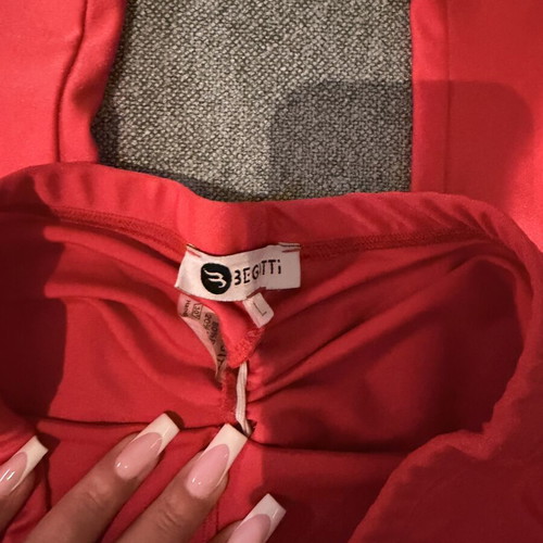 Begatti red leggings size L like new