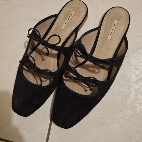 Corina flat mule black size 40 like new