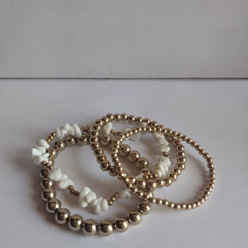 Bracelets set of 4 summer boho style elastic bracelets like new
