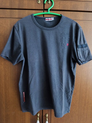 Prada men's t-shirt new, size L, gray