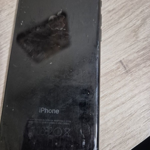 iPhone 7 used, ideal for spare parts