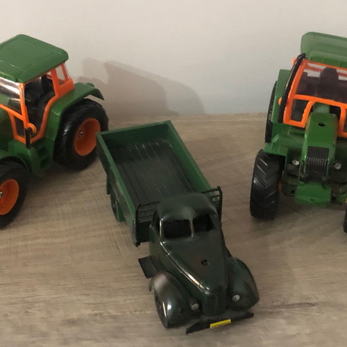 Iron toy cars two tractors and truck in excellent condition