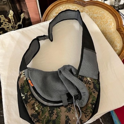 Cat hanging bag for small or medium size cats new