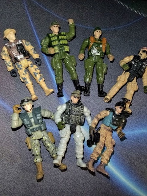 Chap Mei Soldier Force figures set of 7, 10 cm, used