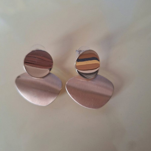 Earrings pack of 3 like new, silver, gold, burgundy with gold details
