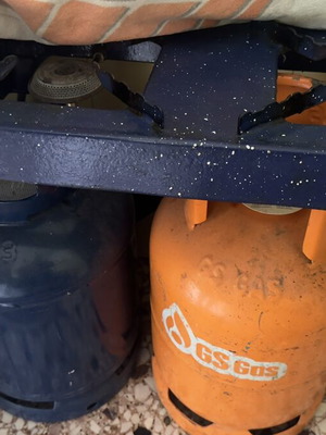 Petrogas and gas bottles like new