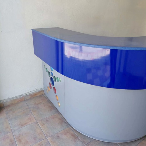 Reception desk like new, 3 meters, marble surface, curved design