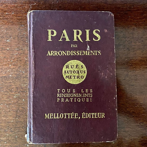 Old collectible Paris travel guide 1946 used, French