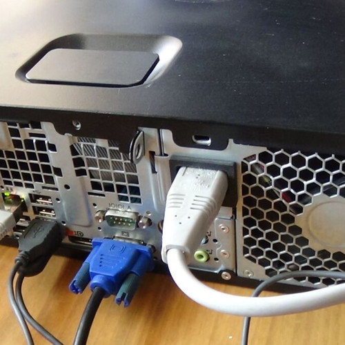 HP Compaq 8200 Elite SFF desktop PC like new with Windows 11 Pro