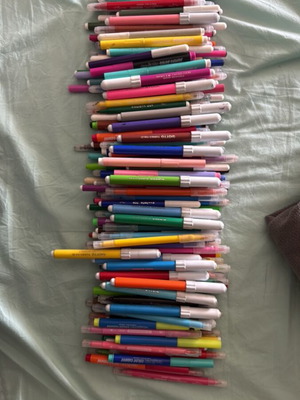Markers like new, pack of 210 pieces