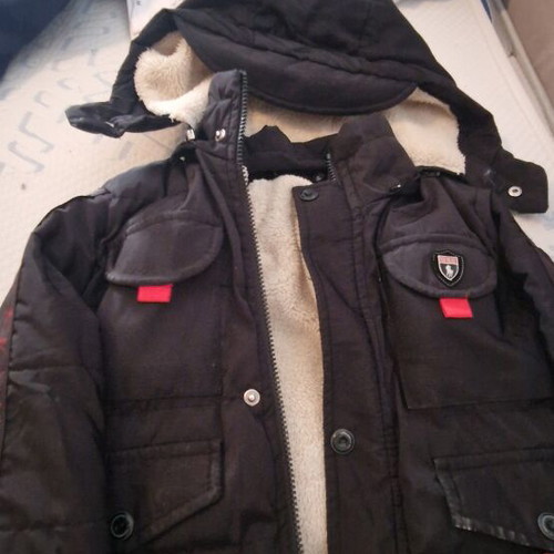Boys' clothing pack like new, size 4 to 6, multicolor