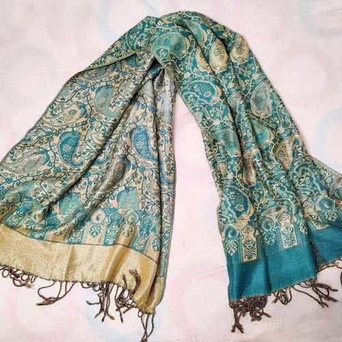 Cashmere and silk scarf like new, colorful and gold