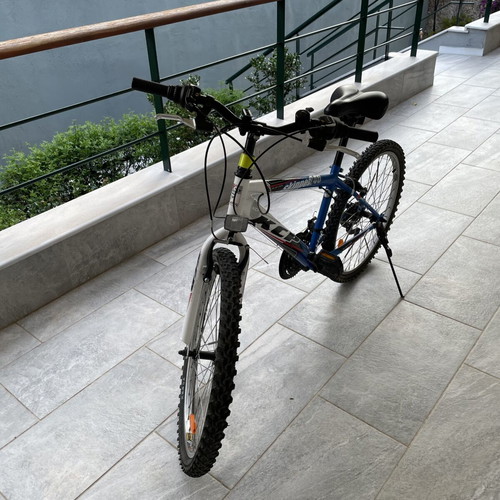Bicycle 18-speed city bike like new, 24 inch, blue, men's