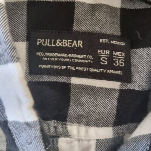Checked cotton shirt Pull & Bear like new, size S, black white